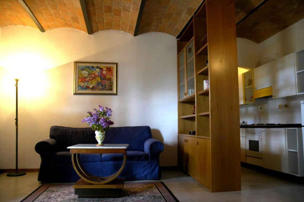 Agriturismo Le Pianore Монтеспертоли Стая снимка