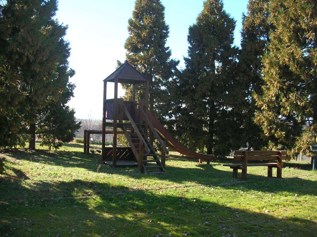 Agriturismo Le Pianore Монтеспертоли Екстериор снимка